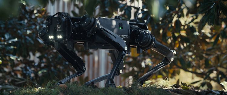 11 FLASH WARS_Ghost Robotics_robot dog_USA.jpg