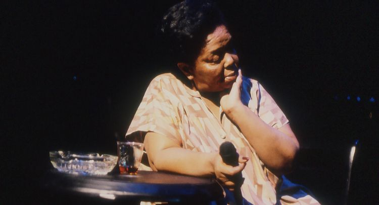Cesaria Evora Photo by Pierre René-Worms.jpg