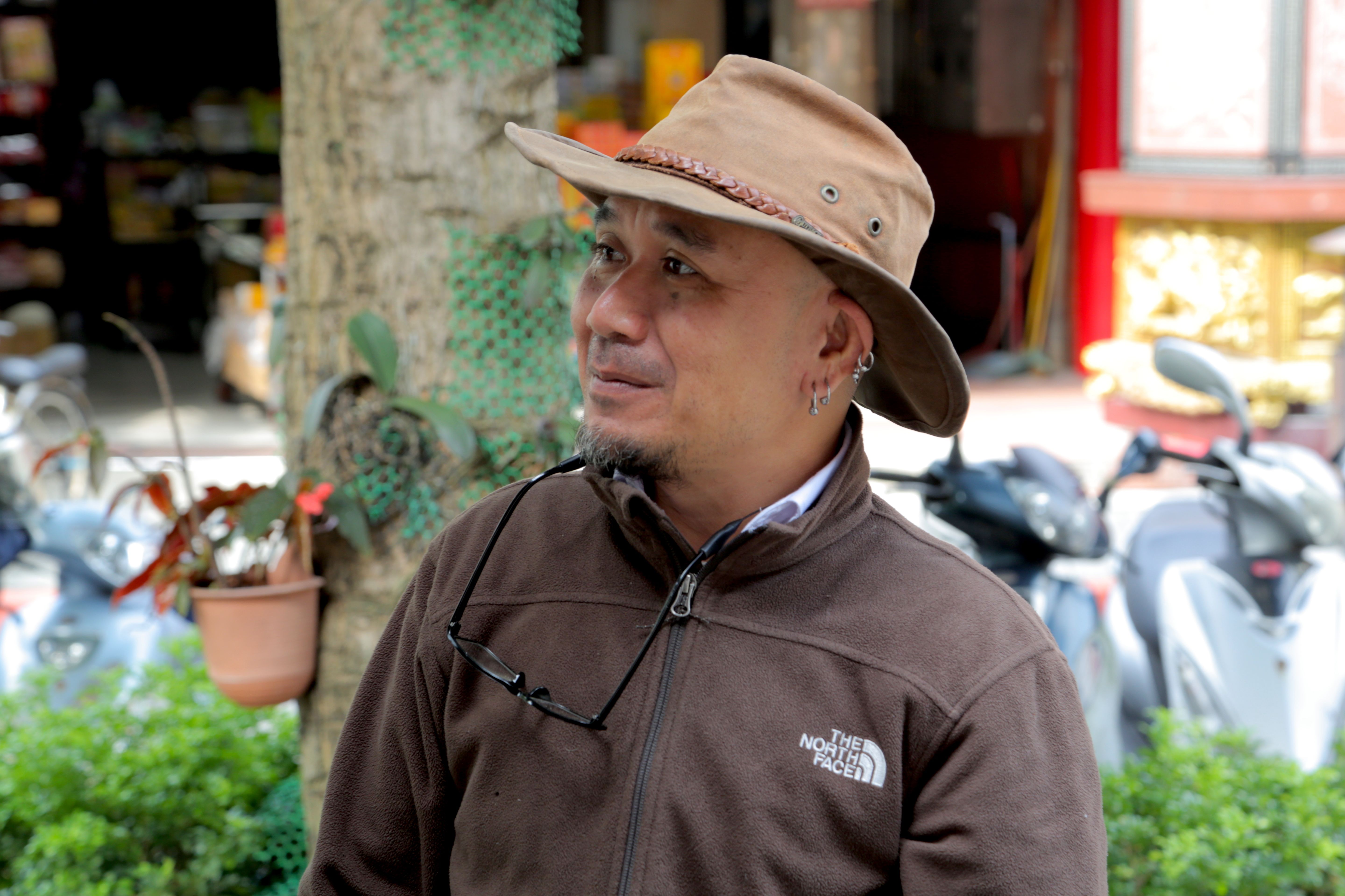 伊斯麥.法米.盧比思 (Ismail Fahmi LUBIS) 伊斯麥.法米.盧比思 (Ismail Fahmi LUBIS)